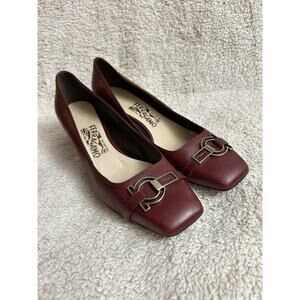 Salvatore Ferragamo Women’s Burgundy Leather Gancini Pumps With Detail